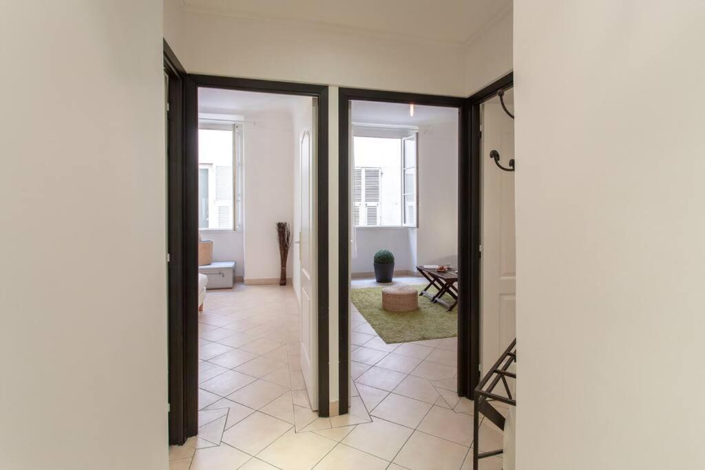 Ferienwohnung L23 Rossetti Old Town 3 Min To The Sea/Ac & Wifi Nizza Exterior foto